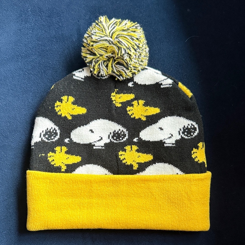 Peanuts Black and Yellow Cartoon Beanie
